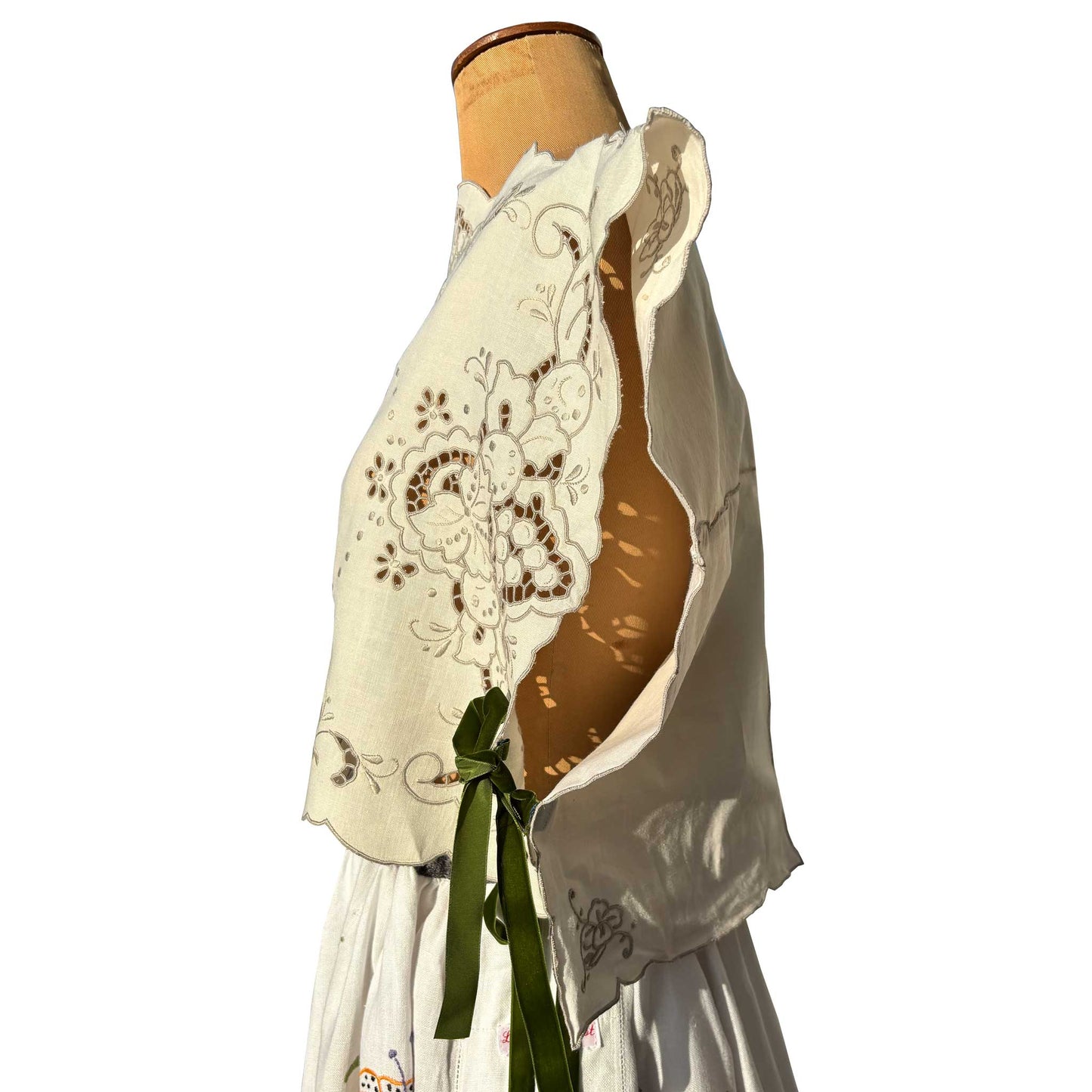 Cut work top | Vintage linen popover blouse